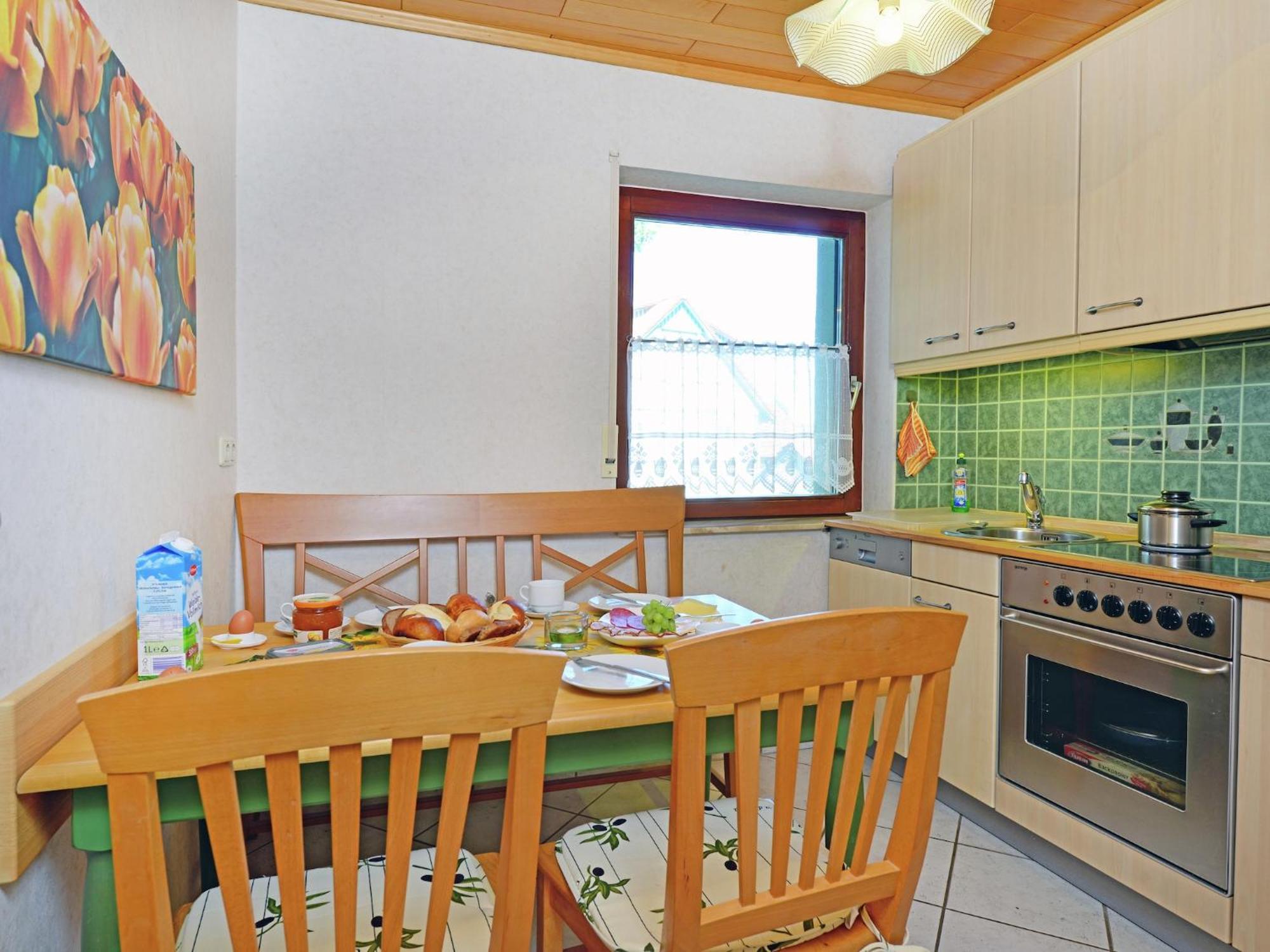 Quaint Apartment In Eimelrod Near Lake And Water Sports Willingen  Ngoại thất bức ảnh