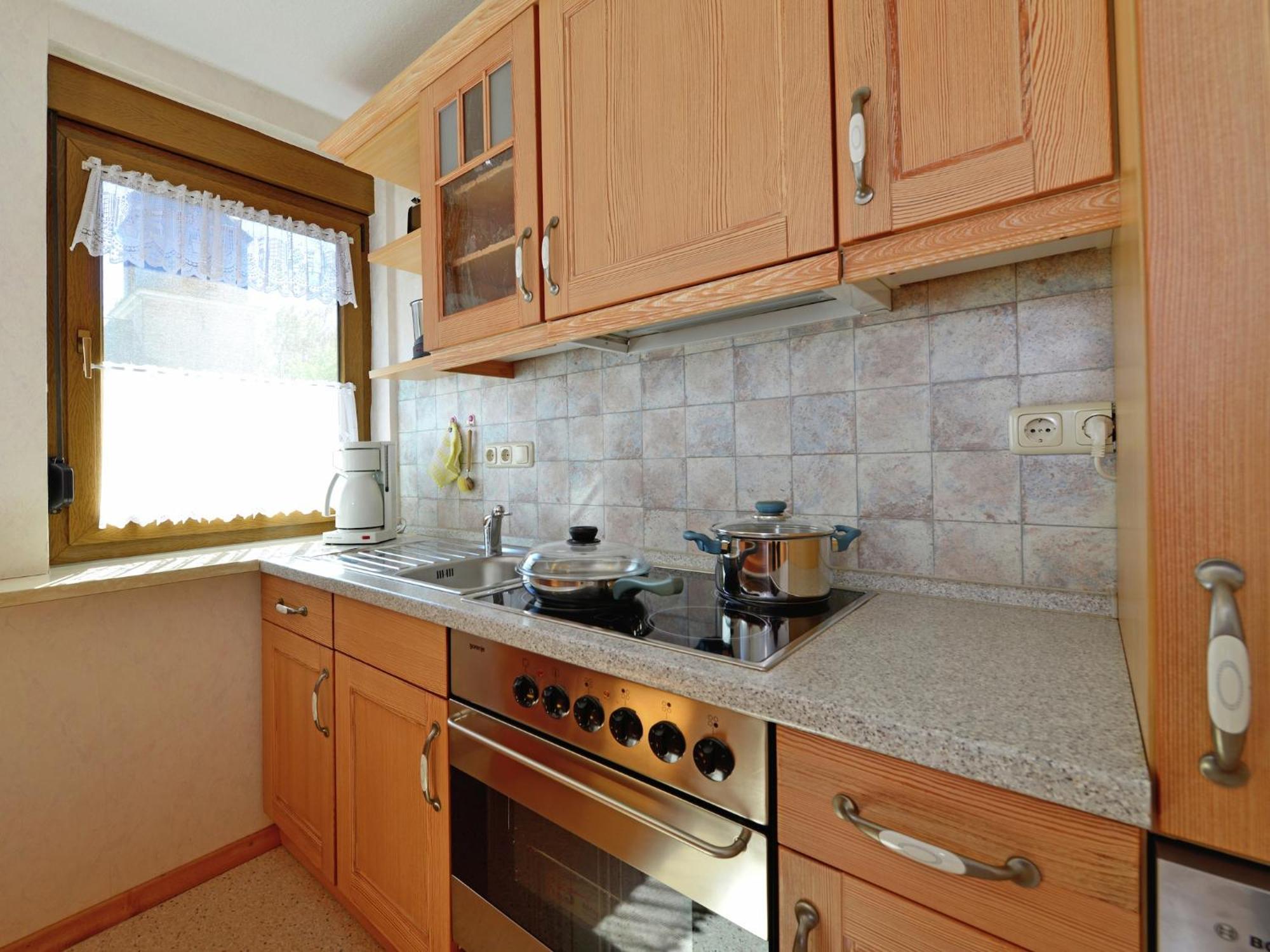Quaint Apartment In Eimelrod Near Lake And Water Sports Willingen  Ngoại thất bức ảnh