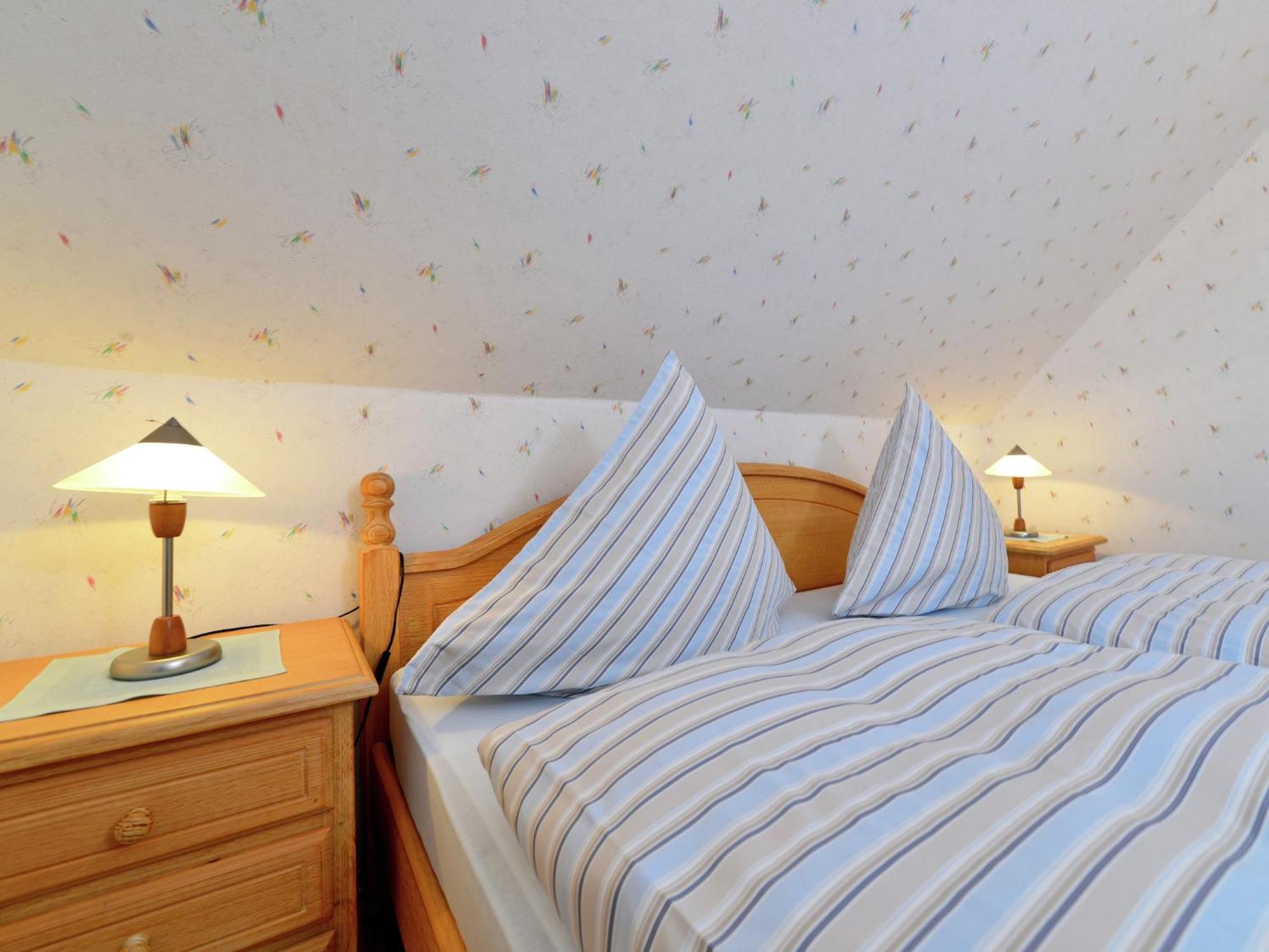 Quaint Apartment In Eimelrod Near Lake And Water Sports Willingen  Ngoại thất bức ảnh